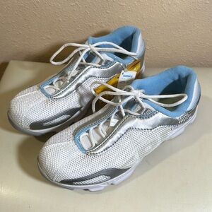 Shimano women’s cycling shoes size 5 1/2